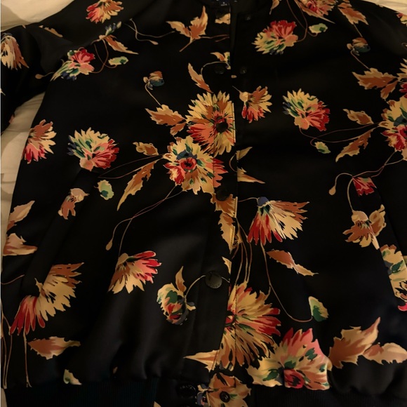 Floral zip up bomber style jacket. - Picture 4 of 5